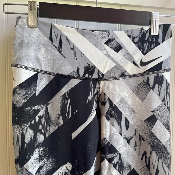 Nike Dri-Fit Abstract Print Leggings, S - Picture 3 of 10